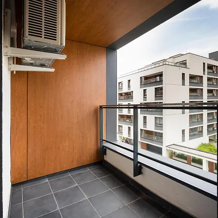 Metro Wierzbno Stylish By Bookinghost ורשה